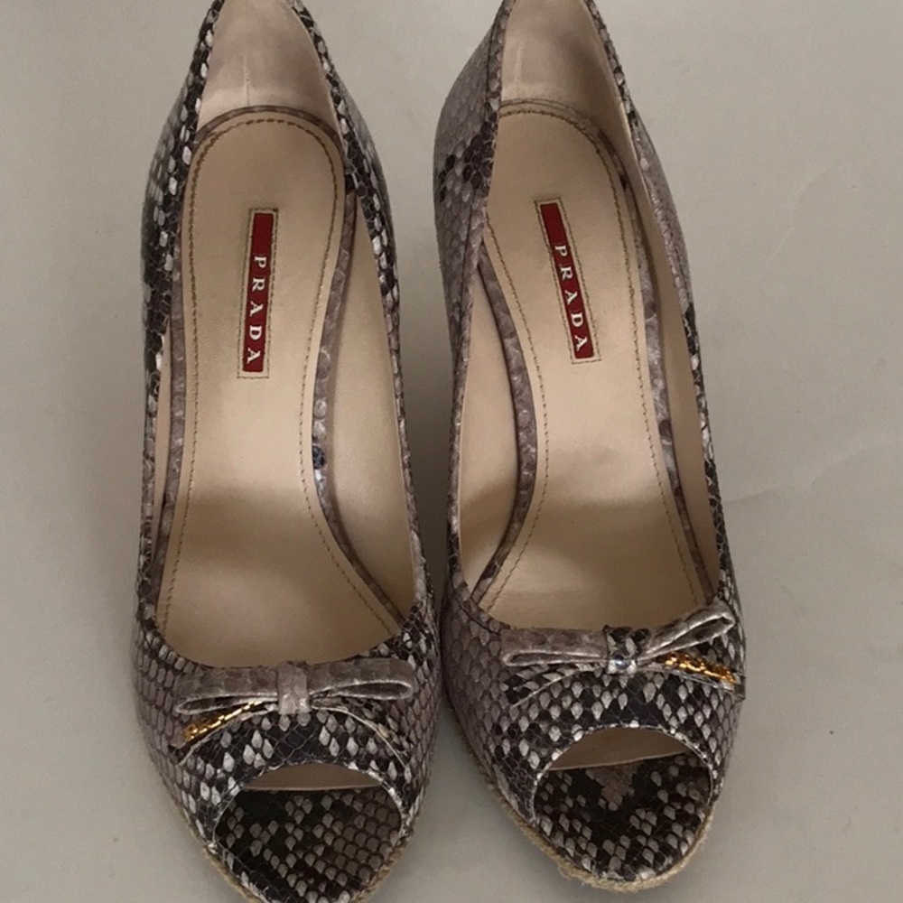 Prada open toe platform pump - Picture 2 of 6
